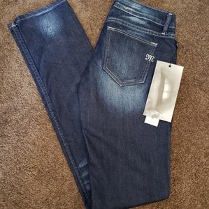 🎉🎉SALE🎉🎉NWT Miss Me skinny jeans